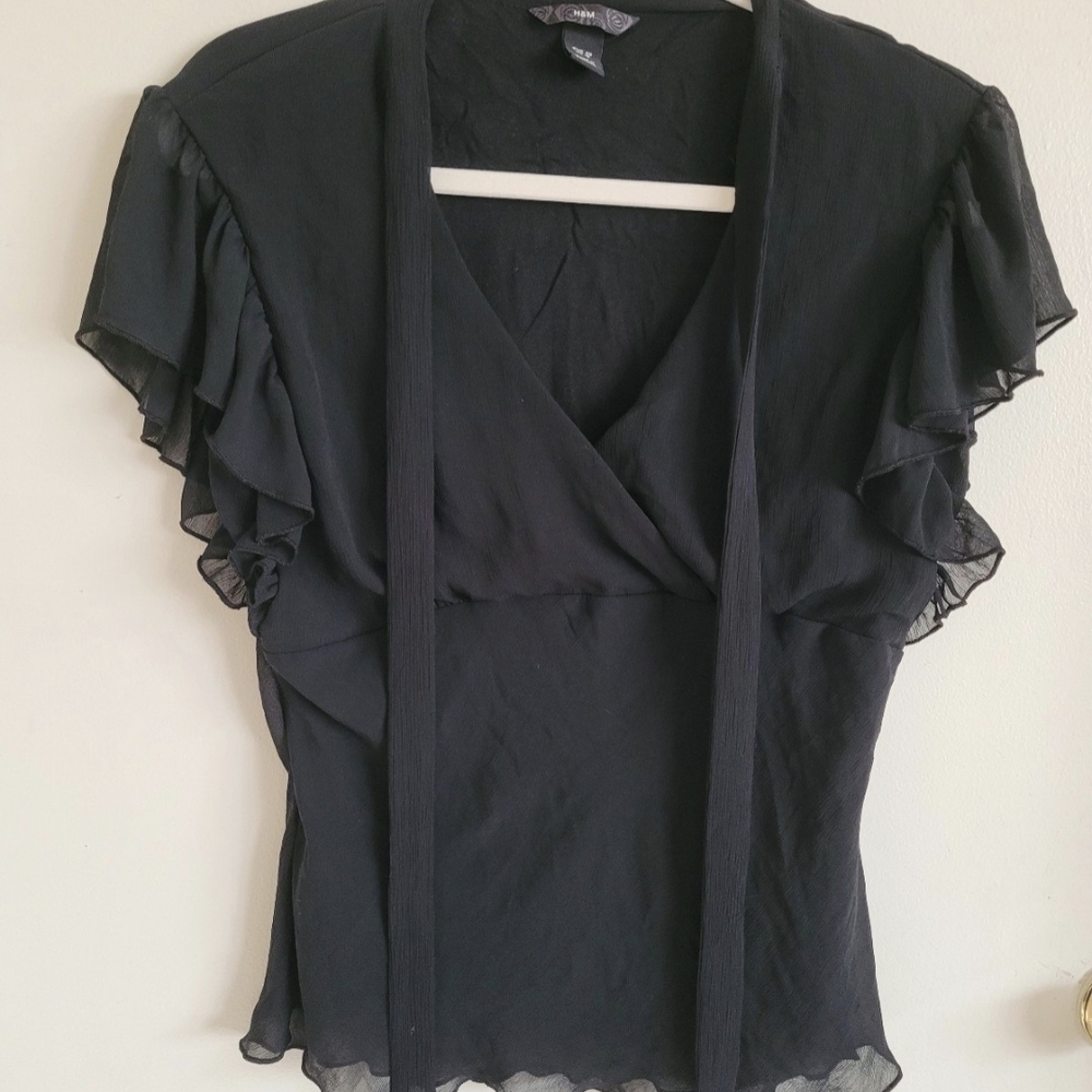 H&M Black/NavyBlue Ruffled Sleeve Blouse